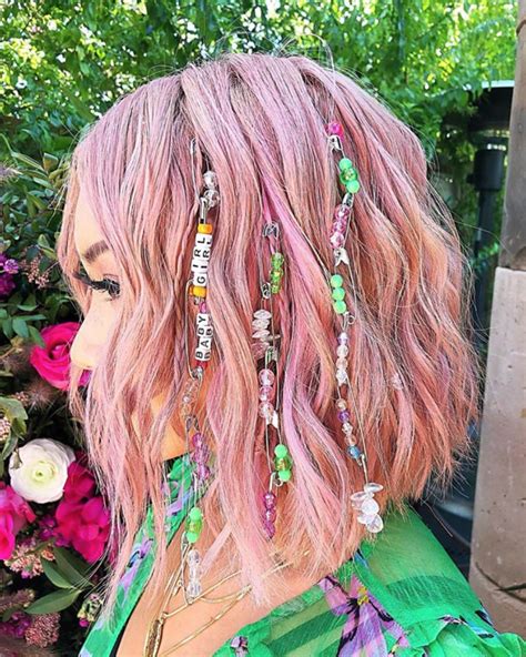 37 Festival Hairstyles That Dont Require A Flower Crown Coachella Hair Festival Hair Trends