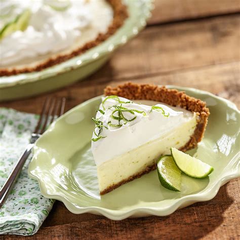 Apple juice from ripe, whole, organic apples with other ingredients. Classic Key Lime Pie With Gingersnap Crust
