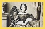 Biografía: – ‘Elisabeth Förster-Nietzsche’ – EL CANDELABRO