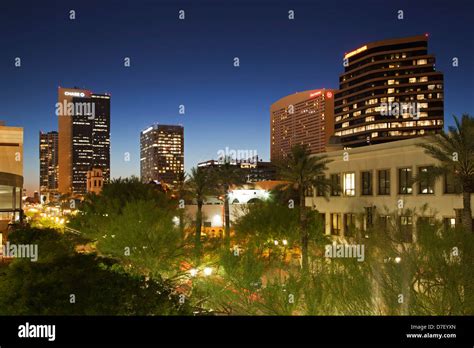 Phoenix Arizona Skyline Night Hi Res Stock Photography And Images Alamy
