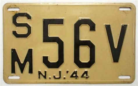 New Jersey 1944 Somerset County License Plate Sm 56v In Very Good