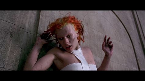 The Fifth Element 20th Anniversary She Dove Off Clip Youtube