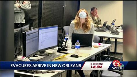 More Than 600 Evacuees Arrive In New Orleans Seeking Shelter From