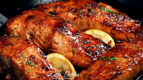 68 passover recipes that will be the hit of this year's seder. Easy Honey Garlic Salmon - Cafe Delites