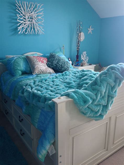Pin By Lisa Pyne On Ocean Themed Bedroom Bedroom Themes Ocean Themed