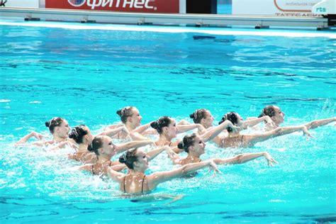 Russia Closes Out Dominance In Synchronized Swimming With Free Combo