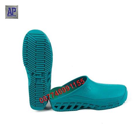 Sepatu APD Karet PVC Boots AP MEDIC Medis