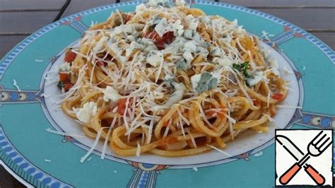 But, i had some great pasta with mussels during a recent trip to puglia and wanted to do something if you do make this spaghetti with mussels alla tarantina recipe, i'd love to hear how it turns out. Pasta with Mussels Recipe with Pictures Step by Step ...
