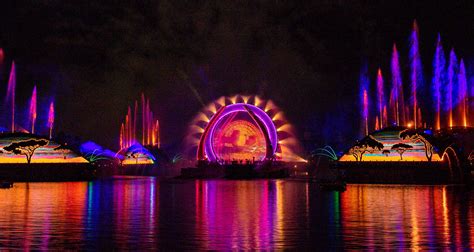 Walt Disney World Debuts New ‘harmonious Show At Epcot Watch The