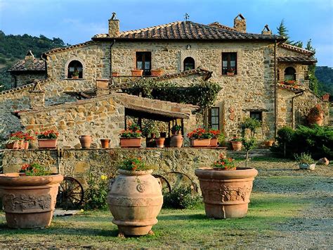 Villa In Seggiano Italy Italian Farmhouse Mediterranean Homes