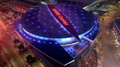 Los Angeles Lakers And Clippers Home Arena Staples Center Set To Be