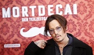 Johnny Depp ingrassato e fuori forma alla premiere di Berlino FOTO ...