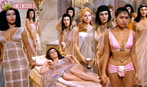 Naked Elizabeth Taylor In Cleopatra