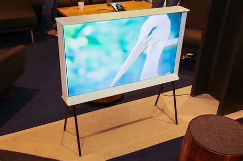 This Designer Samsung Tv Looks Like A Painting Cnet