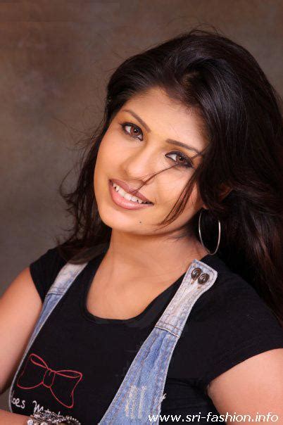 Sri Lankan Actress Model Hot And Sexy Newbie Actress Sandani Sulakna