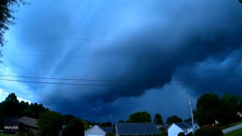 Eerie Skies Video Captures Ominous Shelf Cloud Rolling Through Kentucky
