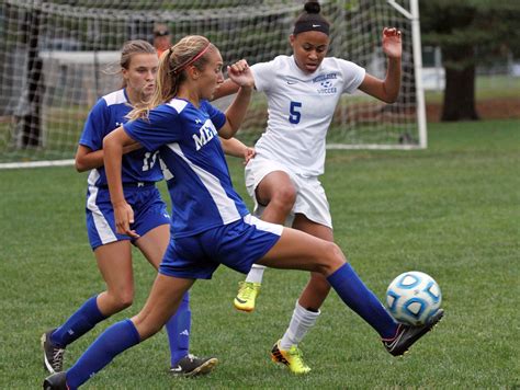 Girls Soccer Josells Goal Sparks Metuchens Offense Usa Today High School Sports