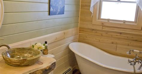 Rustic Log Home Bathroom With Clawfoot Tub Katahdin Log Home Spaces