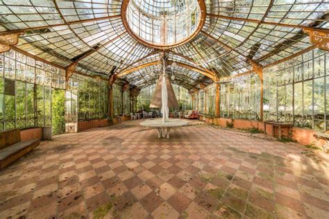 2 𝐕𝐢𝐜𝐭𝐨𝐫𝐢𝐚𝐧 𝐇𝐨𝐮𝐬𝐞𝐬 On Twitter Abandoned 19th Century Greenhouse