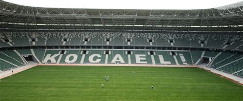 Bir dönem süper lig'de fırtına gibi esen 3. Kocaeli yeni stadı için gün sayıyor | NTV