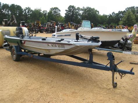16 Alumacraft Aluminum Bass Boat 50hp Mercury Outboard Eng W