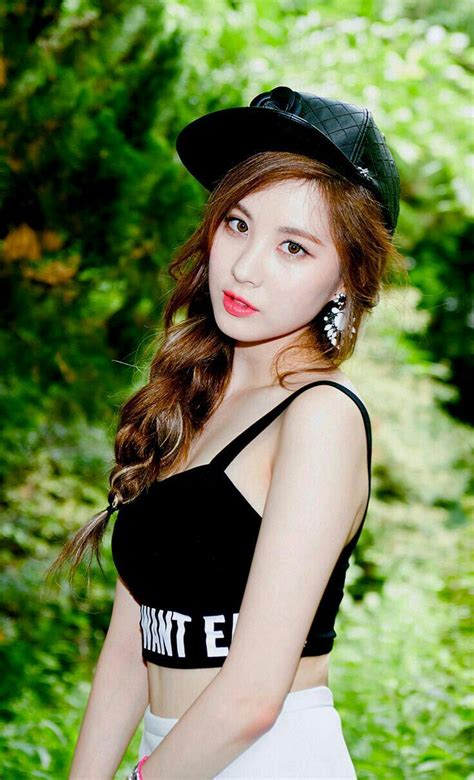 Pin By Rumire Lee On Khot Girls Generation Seohyun Seohyun Girls Generation