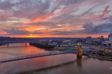 Sunset Over The Roebling Bridge Cincinnati Ohio Usa