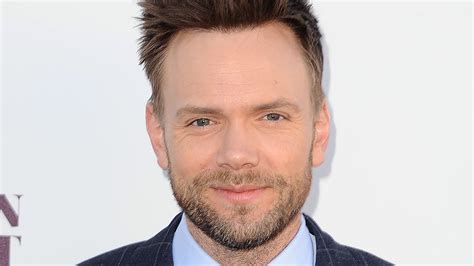 Joel Mchale To Host Peoples Choice Awards 2017 The Hollywood Reporter