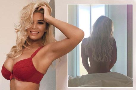 Christine Mcguinness Unleashes Cleavage As She Wows In Tiny Bra And Gym Shorts Daily Star