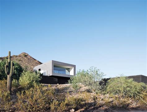 This House Doesnt Hold Back And Embraces The Desert Dwell