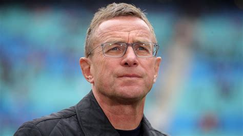 Ralf rangnick was one several managerial candidates linked with the chelsea job last month as frank lampard's situation teetered on the brink, then fell into said brink. Manchester United: Ralf Rangnick will Engagement nicht ...
