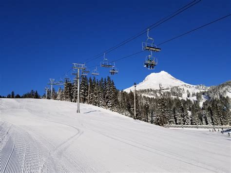 Mt Hood Meadows Or To Begin Daily Operations From Friday 6th December