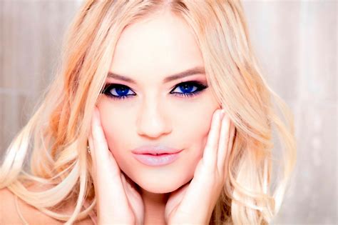 Download Photo 3118x2078 Alex Grey Model Pretty Babe Blonde Blue Eyes Sensual Lips Face