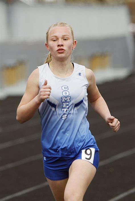 Track And Field Central Crossings Scoggin Hits Another Gear In 800