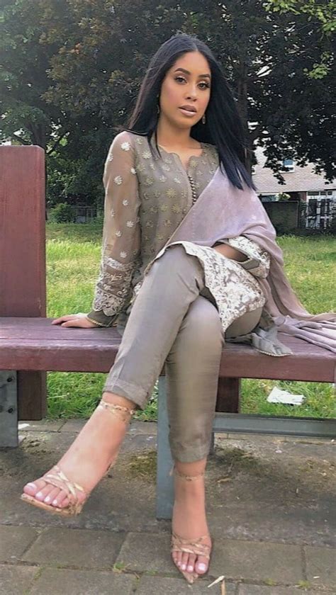 Japanese Teen Pics Paki Indian Bengali Hijabi And Bollywood Fakes Bevy
