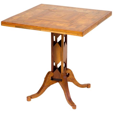 Early 20th Century American Folk Art Pedestal Table For Sale At 1stdibs