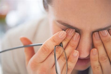Warning Signs Of A Serious Eye Problem Harvard Health