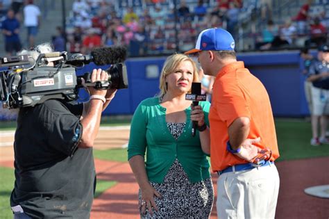 Holly Rowe 20 Years With Espn And More To Come Espn Front Row