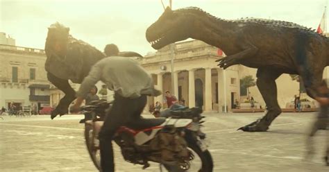 Jurassic World Dominion Malta Marketplace Scene S Dino Vfx Explained Imagesee