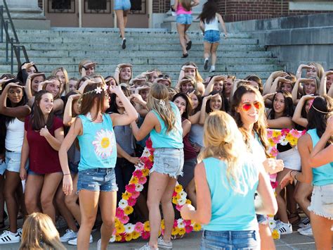 Bid Day 2016 Campus Sororities Welcome New Sisters Home The Daily Illini