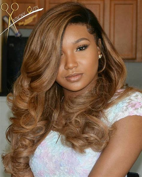 50 Best Eye Catching Long Hairstyles For Black Women Honey Blonde