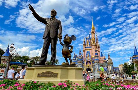 Video Behind The Scenes Look At The New Walt Disney Statue Coming To