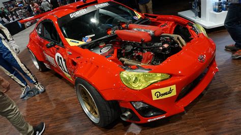 We only see the bare frame of the 86 with its new engine being shoehorned in, but already we can tell that a crazy amount of work has been put in this. Watch The Ferrari-powered Toyota 86 Drift Its Heart Out