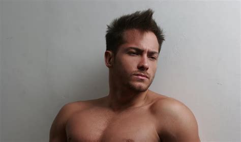 Fabian Podesta Henry Licett Modelo Numero Uno De Venezuela Debuta Como Actor