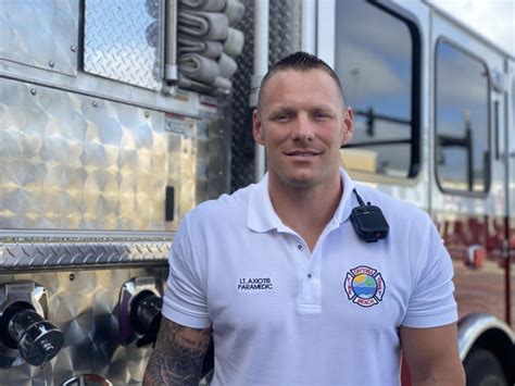 Florida Firefighter Recalls Keeping Police Officer Alive