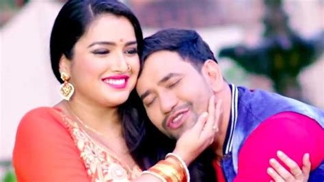 aamrapali dubey nirahua hot kiss video bhojpuri actress aamrapali dubey and dinesh lal yadav