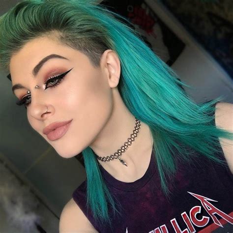 25 Green Hair Color Ideas You Have To See Green Hair Colors Cool Hair
