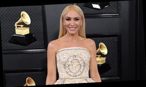 Gwen Stefanis Sleek And Straight Hair At 2020 Grammys Hairstylist Reveals How To Get Her Look