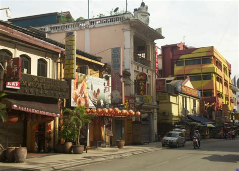 Giant murals will soon cover the back lanes of kuala lumpur. Scribbles in Chinatown - Kuala Lumpur Street Art ...