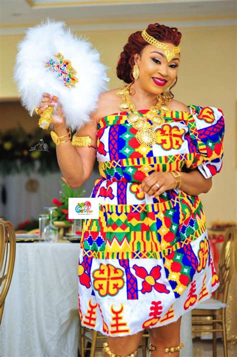 Tenue Traditionnelle Akan African Traditional Wear Kente African
